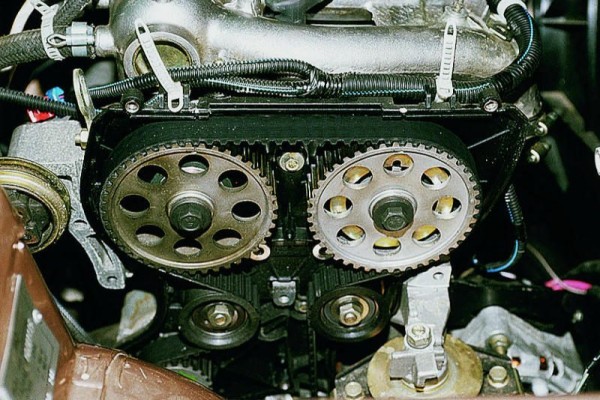 Двигатель Ваз 2110 16 клапанный состоит из газораспределительного механизма